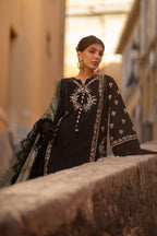 ANSAB JAHANGIR ZOHA BLACK LADY