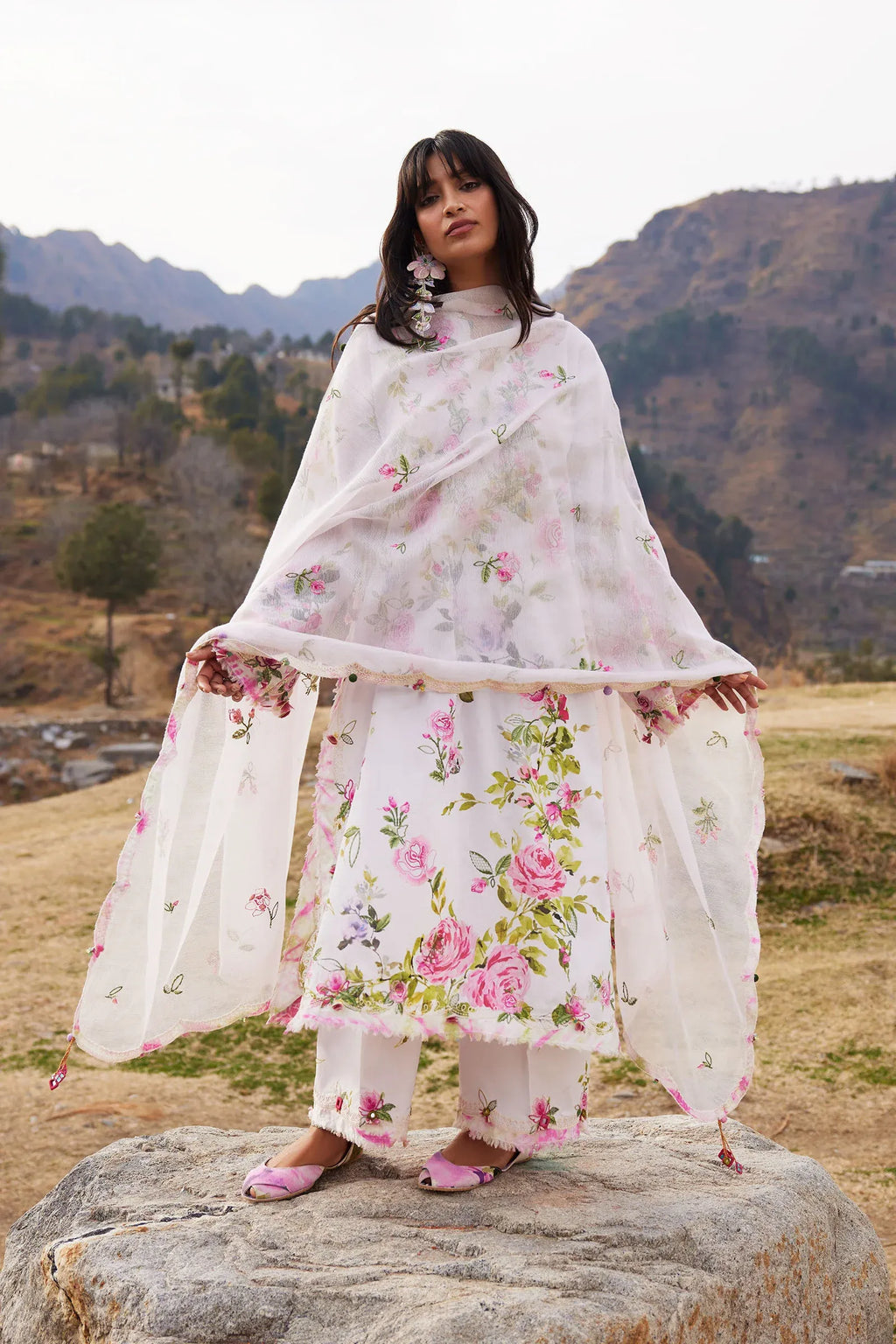 STITCHED BY CC ZAHA MEILI FESTIV LAWN ZL26-11 A 3PC