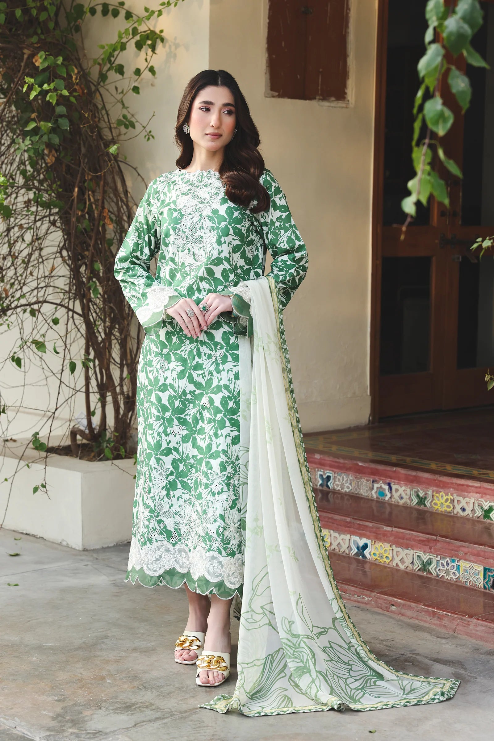 RAAYA ZINNIA LANTANA