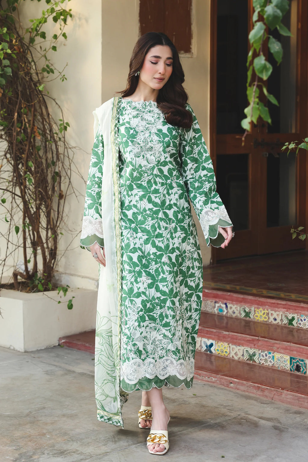 RAAYA ZINNIA LANTANA