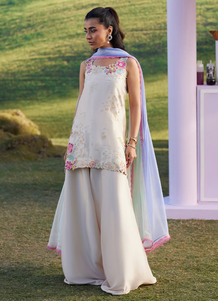 FARAH TALIB AZIZ  AIRA 3PC