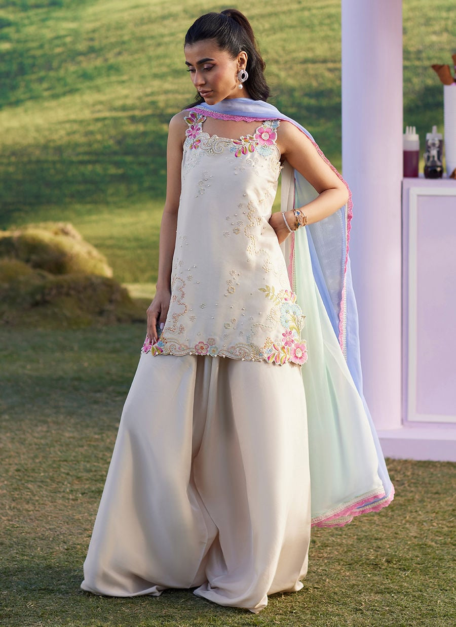 FARAH TALIB AZIZ  AIRA 3PC