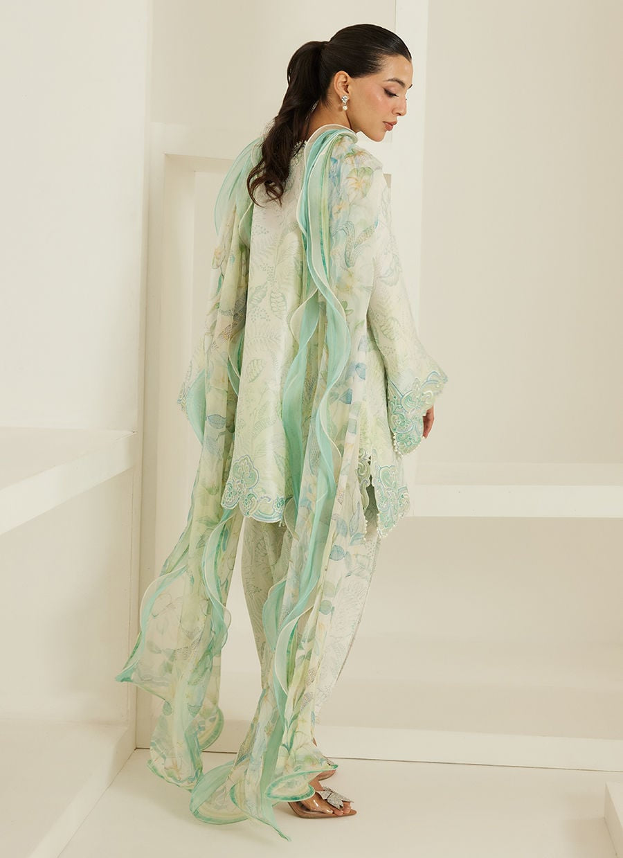 FARAH TALIB AZIZ JUNIE 3PC