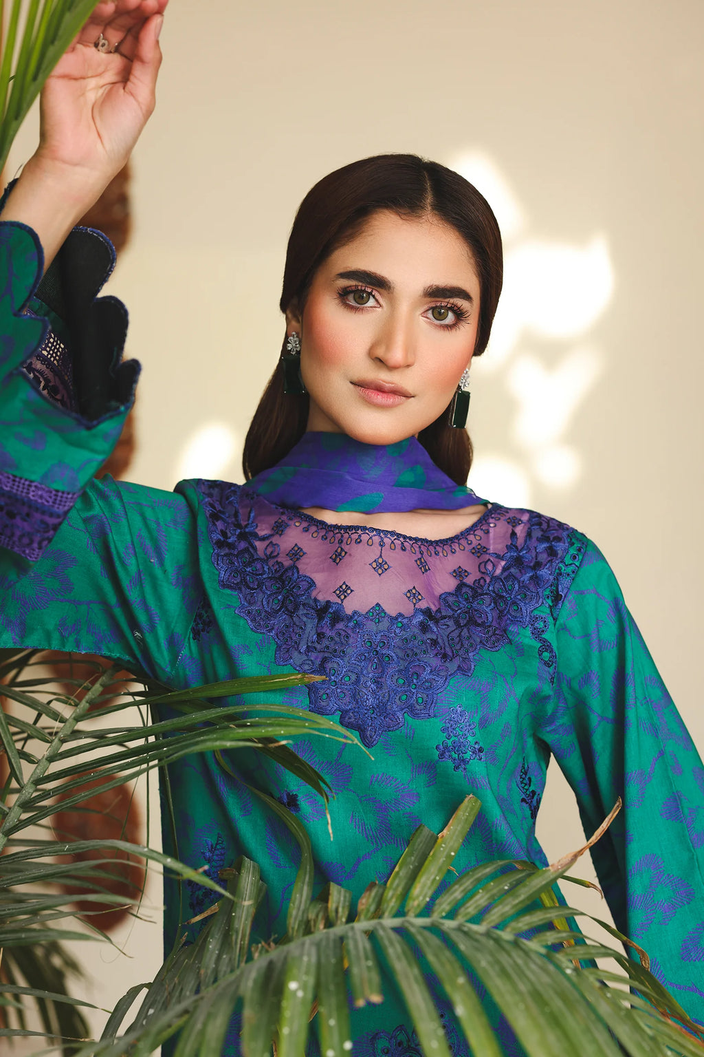 RAAYA ZINNIA AYKEZ