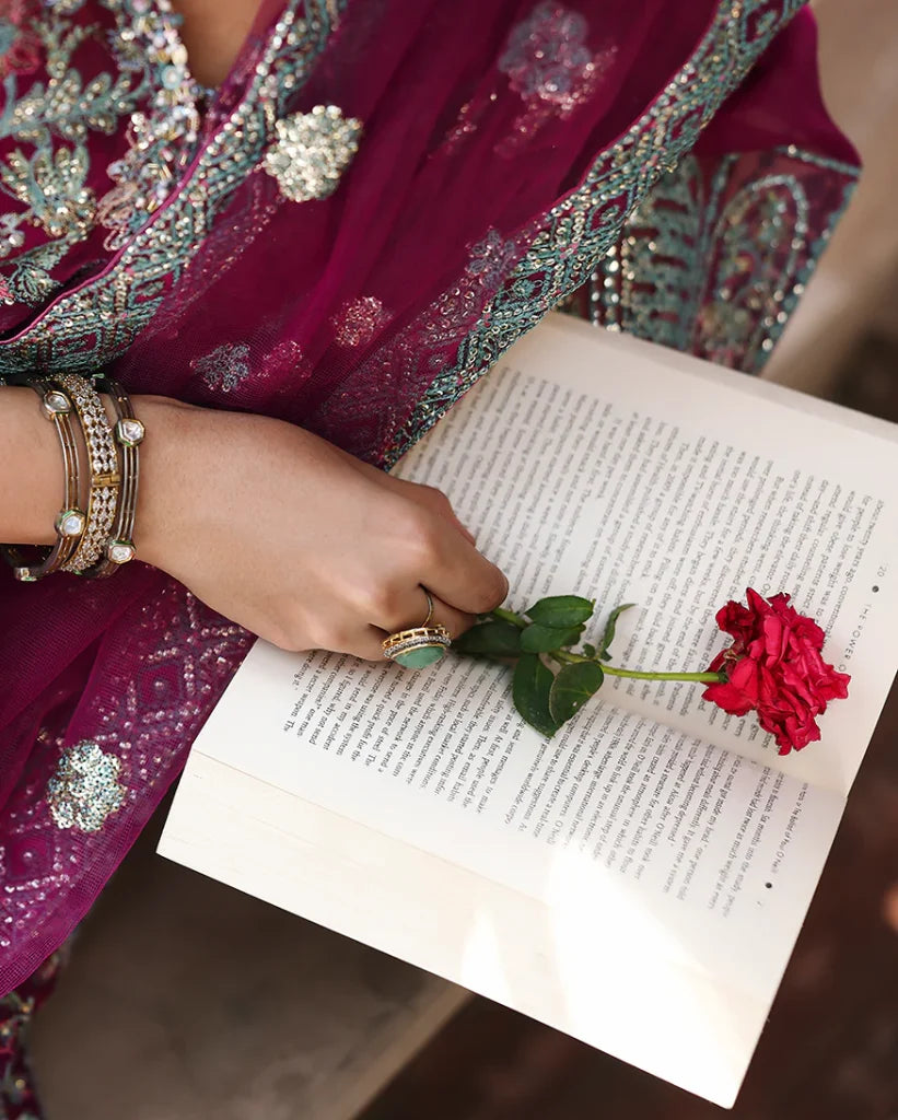 ROHEENAZ AANGAN  EIRA
