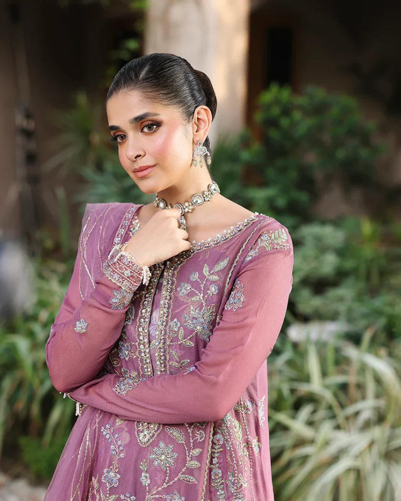 ROHEENAZ AANGAN  AROOJ
