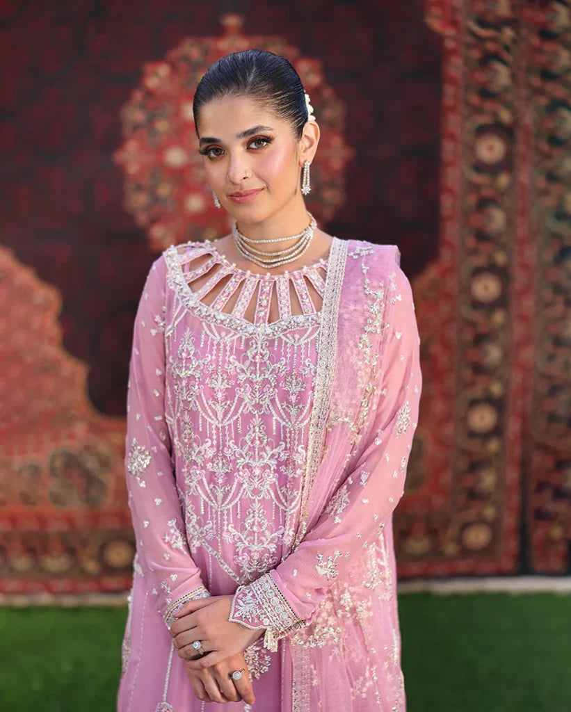 ROHEENAZ AANGAN  NAAZ