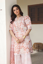 RAAYA ZINNIA FREESIA