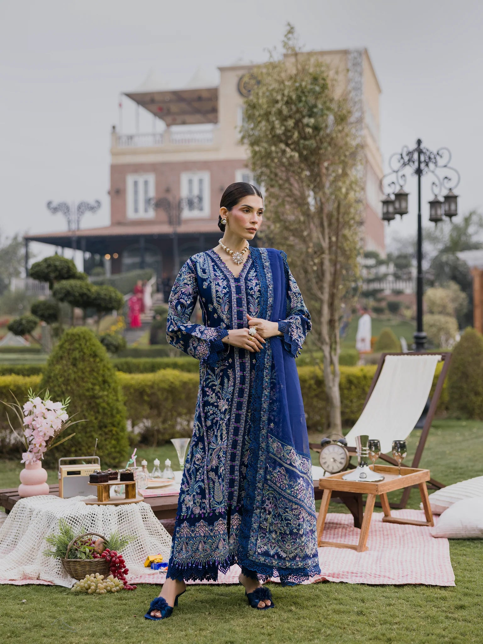 ESHAISHA LUXURY LAWN EA-LL-5575