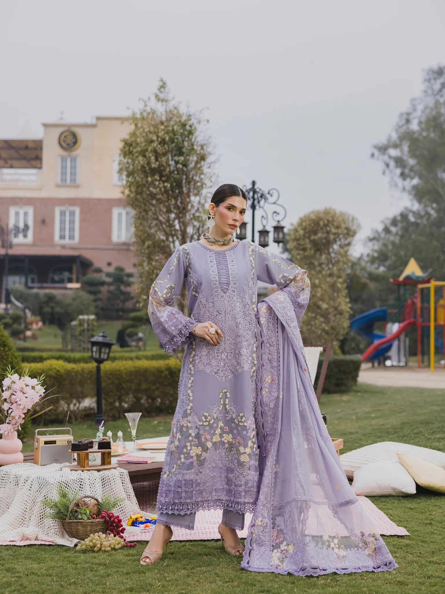 ESHAISHA LUXURY LAWN EA-LL-5573
