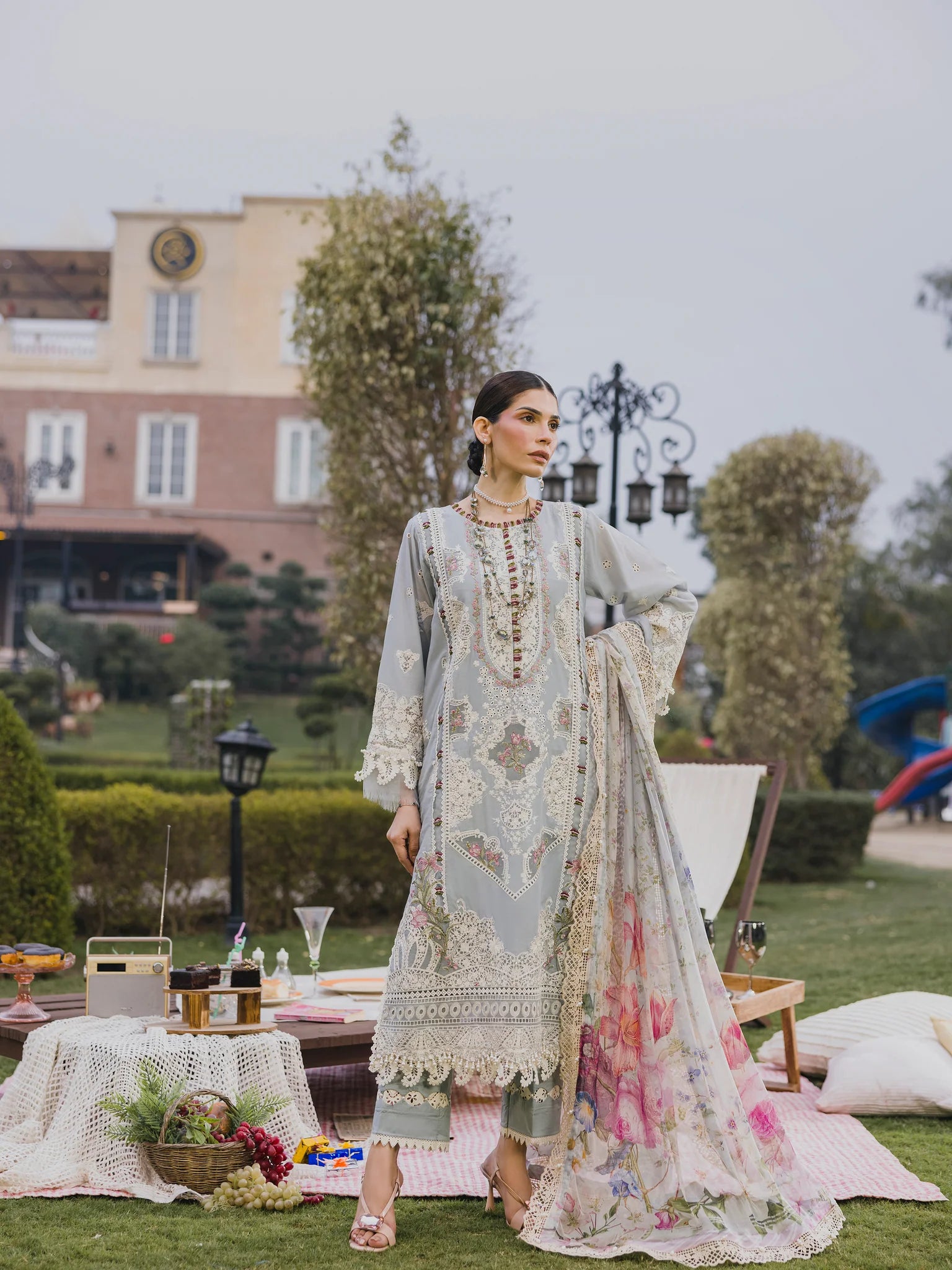 ESHAISHA LUXURY LAWN EA-LL-5579