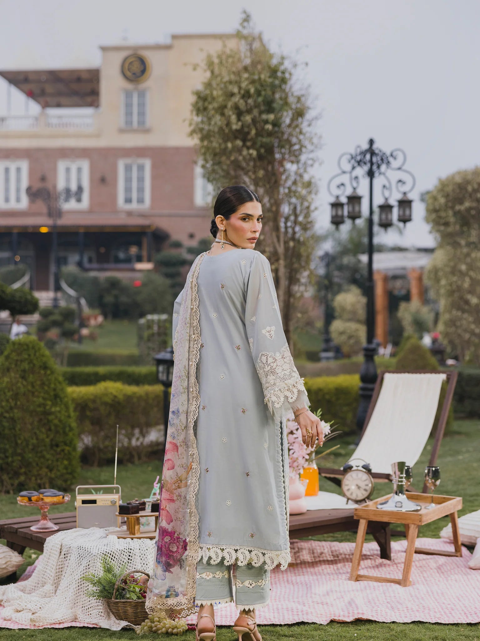 ESHAISHA LUXURY LAWN EA-LL-5579