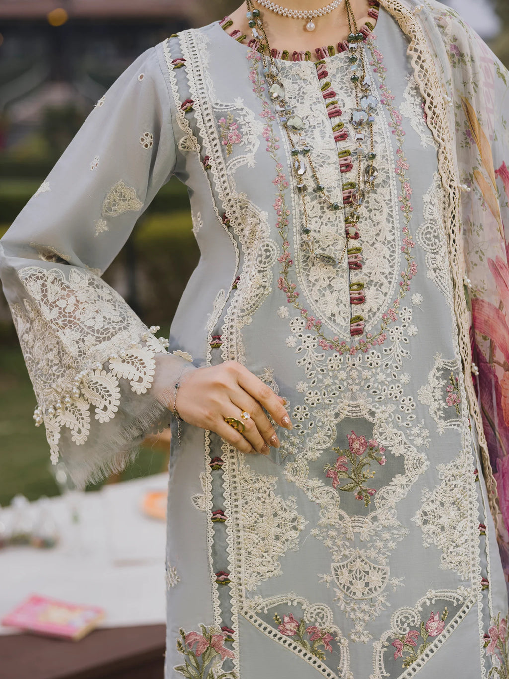 ESHAISHA LUXURY LAWN EA-LL-5579