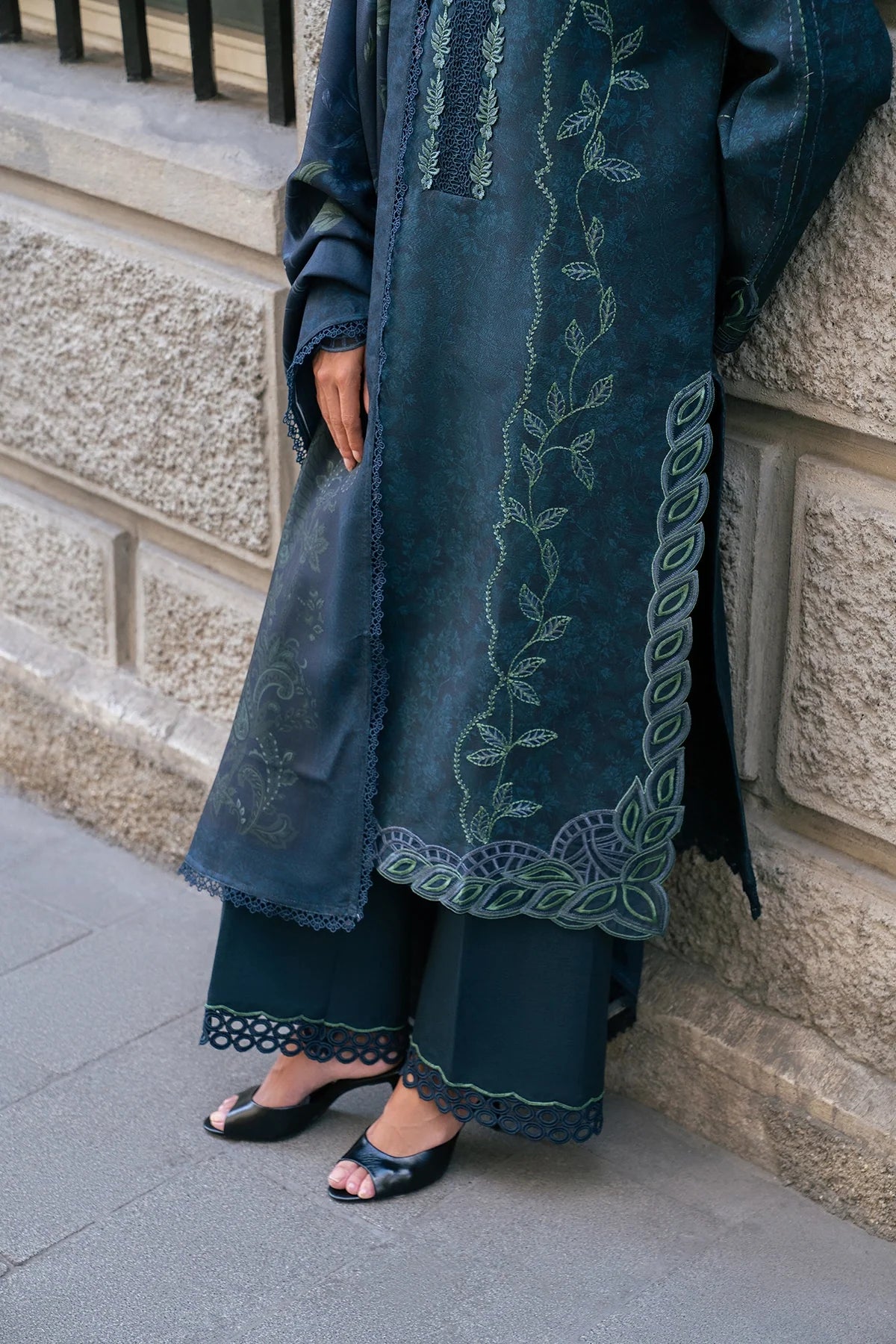RANG RASIYA MEET ME IN ISTANBUL DUSK