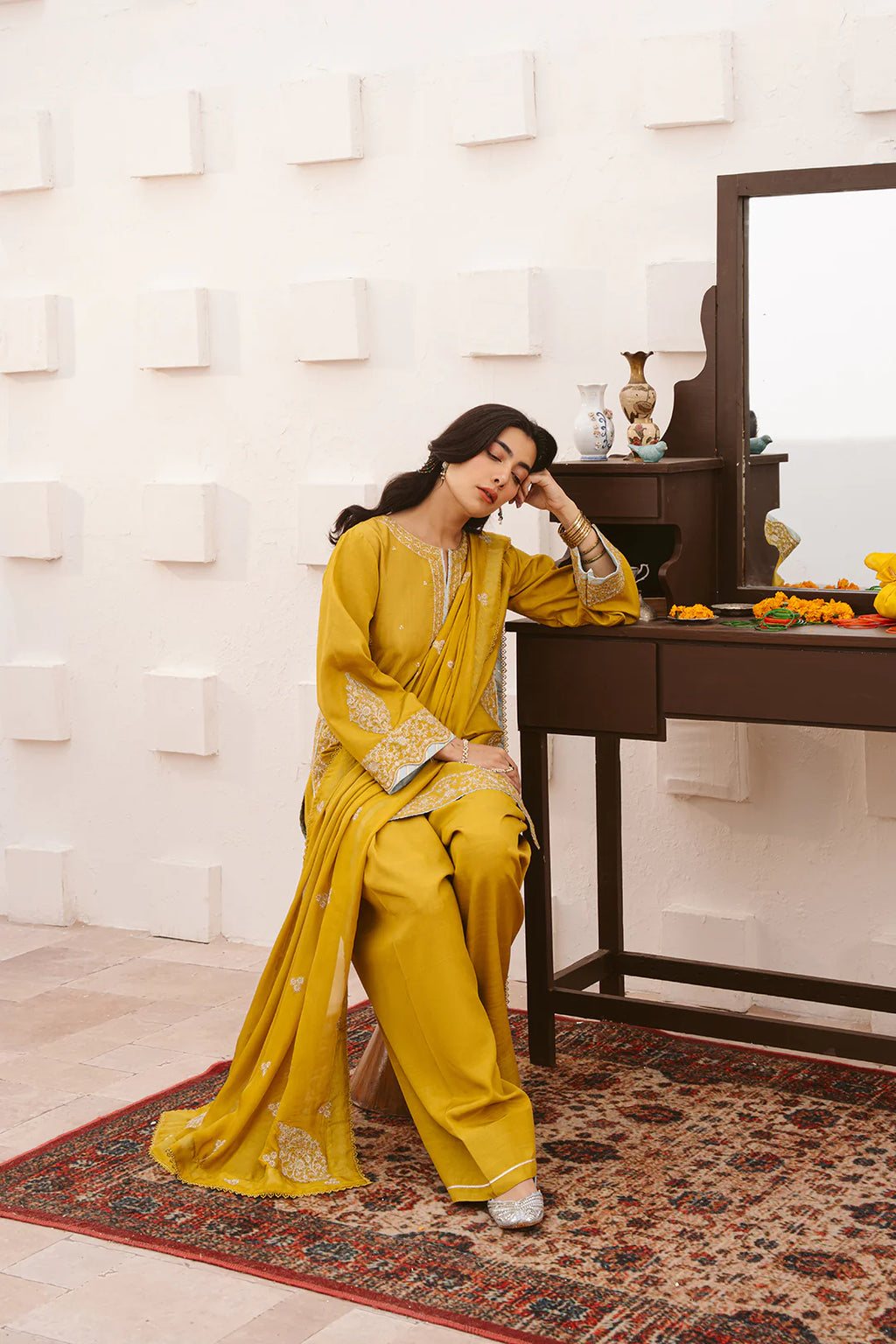 MANNAT VAHEERA 3PC