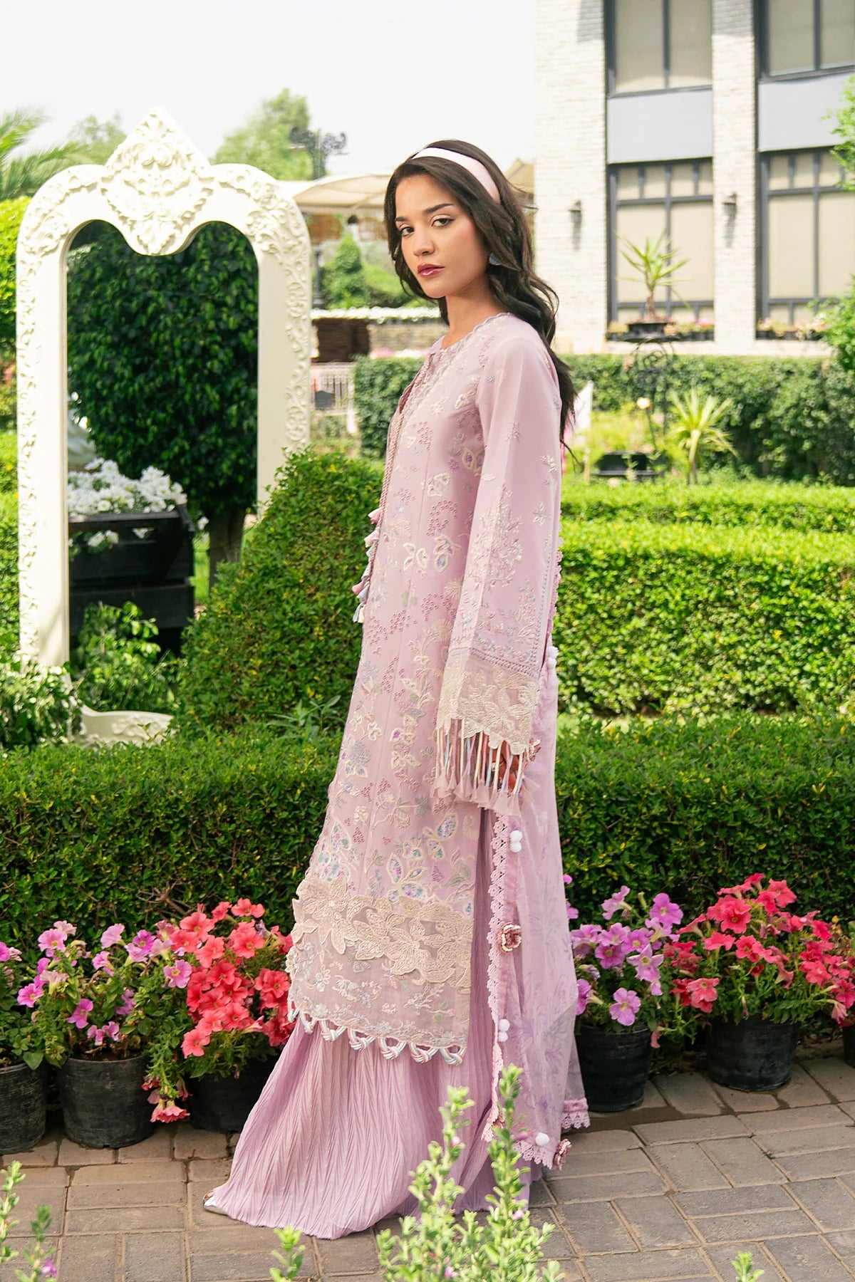 SUNDAS AHAD FEERIE EL-03