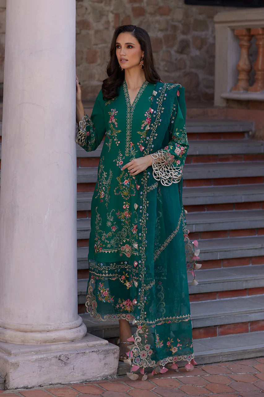 NUR BY NIDA AZWER LUSH HAVEN