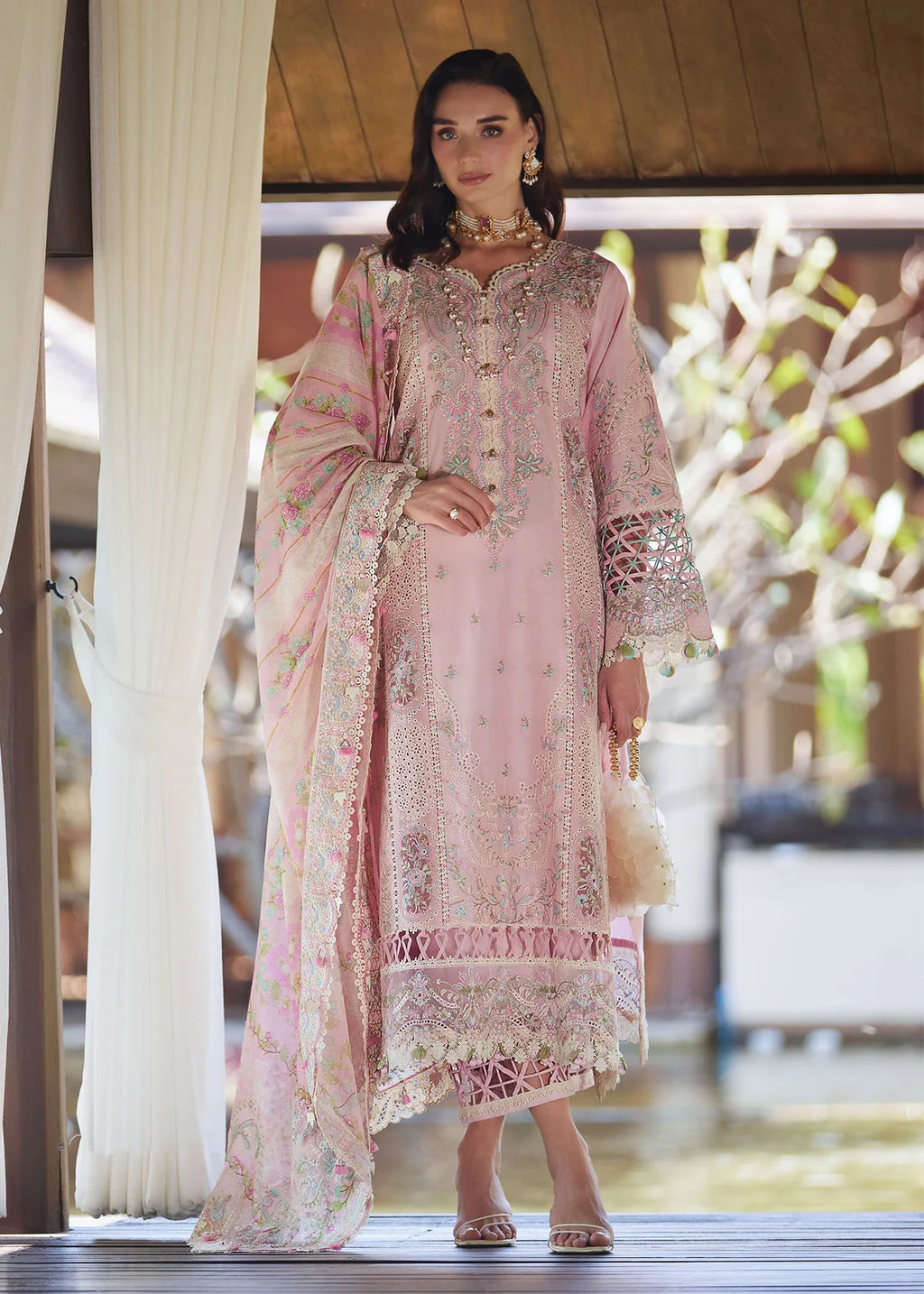 KANWAL MALIK ARIYA LUXURY VIVIAN