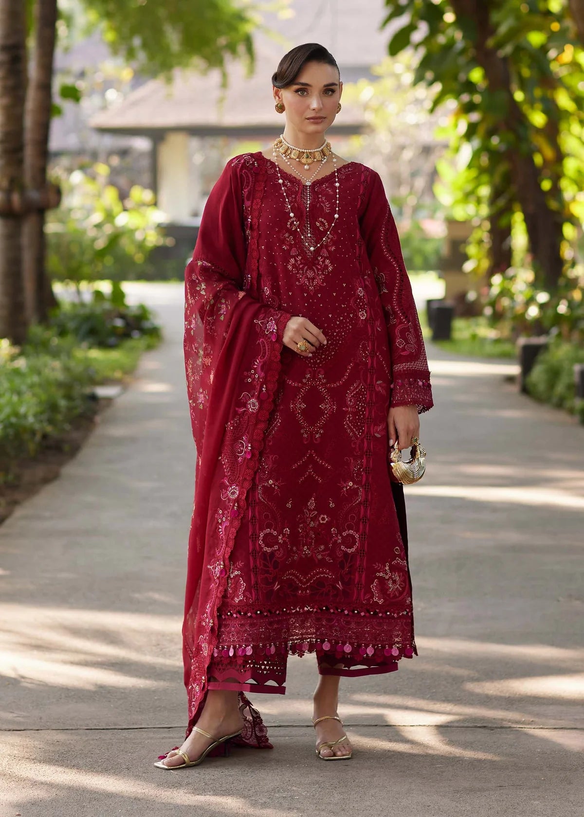 KANWAL MALIK ARIYA LUXURY SAFA