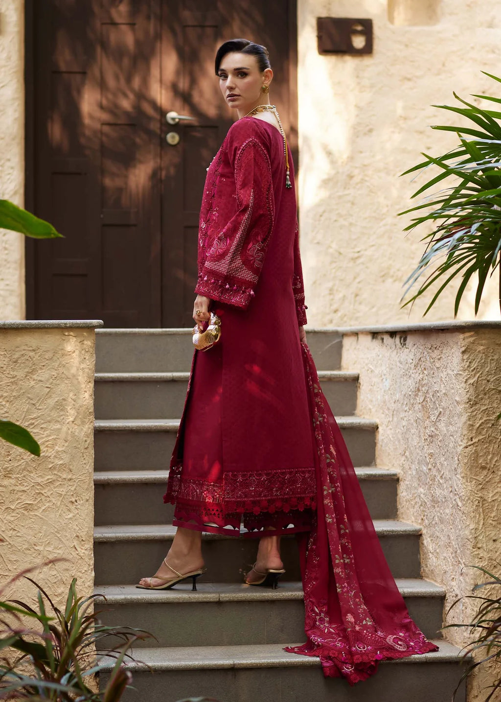 KANWAL MALIK ARIYA LUXURY SAFA
