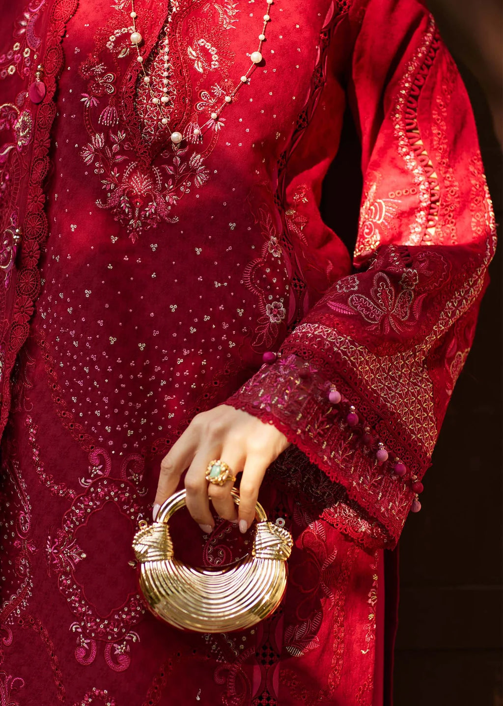 KANWAL MALIK ARIYA LUXURY SAFA