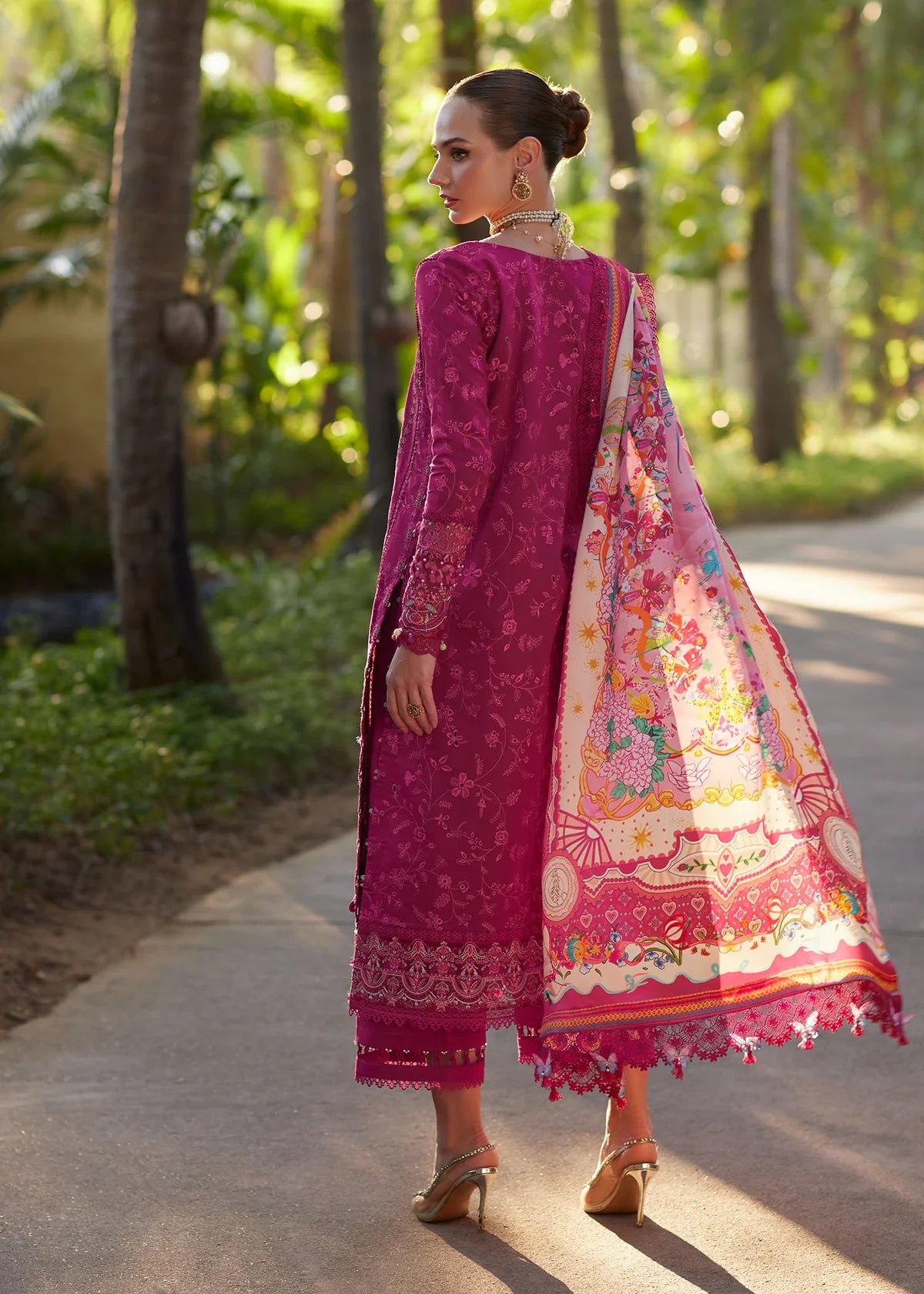 KANWAL MALIK ARIYA LUXURY AVELYN