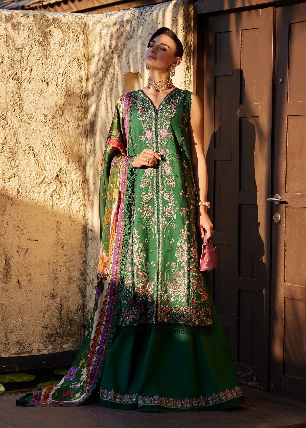 KANWAL MALIK ARIYA LUXURY SERENA