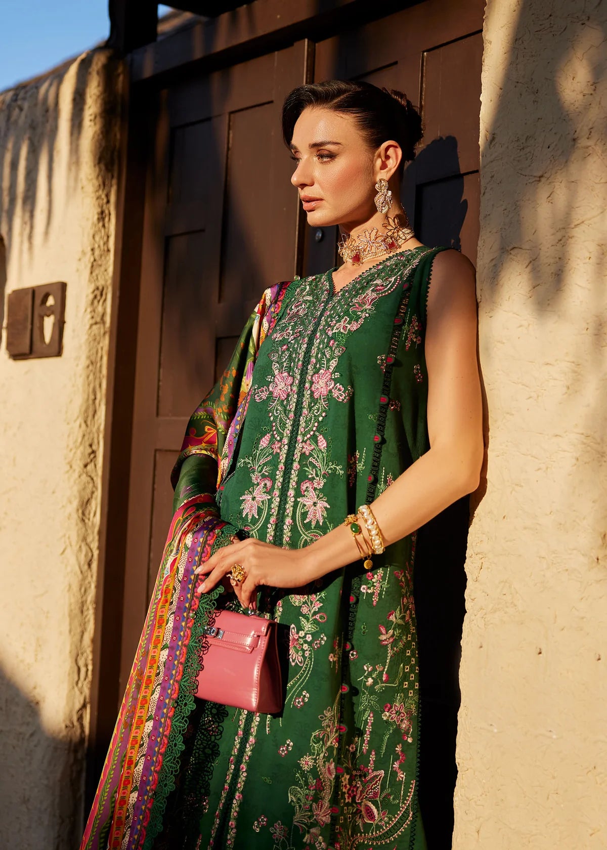 KANWAL MALIK ARIYA LUXURY SERENA