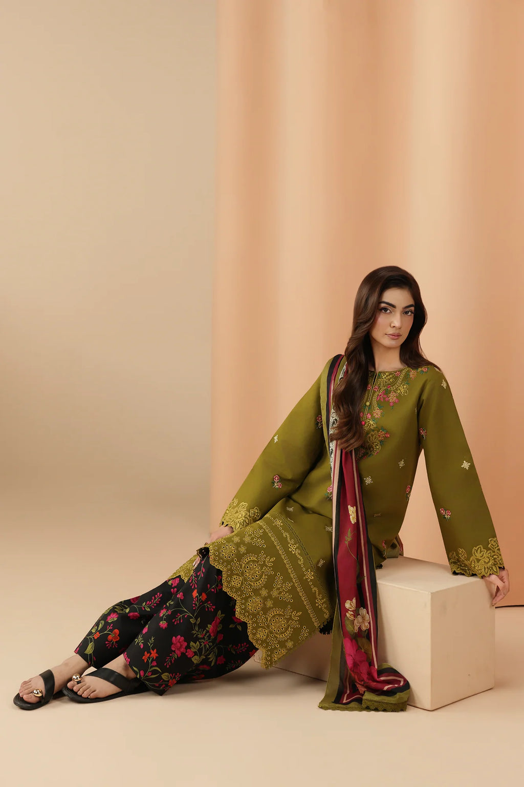 JAHAAN EMB LAWN SIGNATURE EDIT D-10