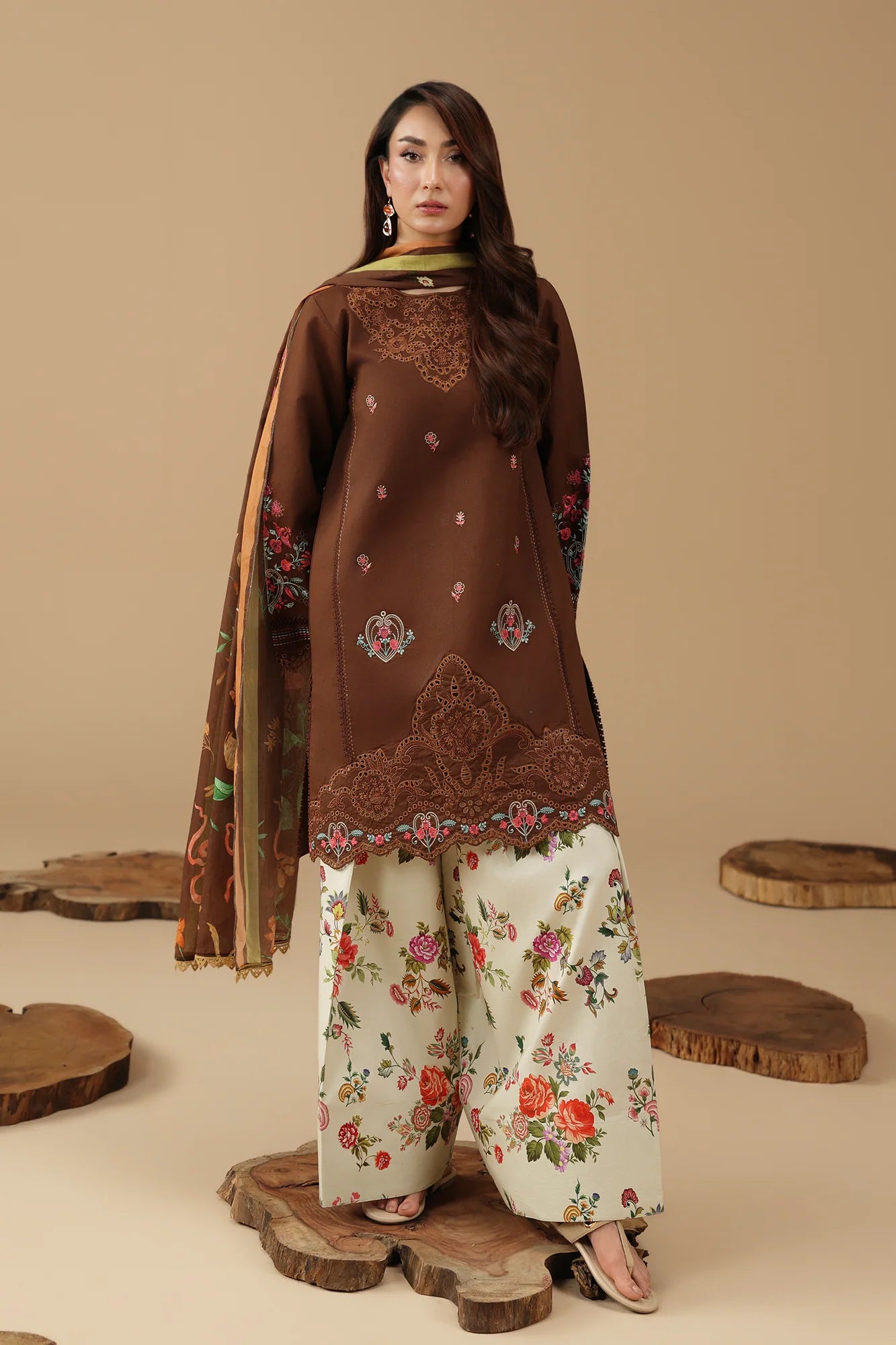 JAHAAN EMB LAWN SIGNATURE EDIT D-04