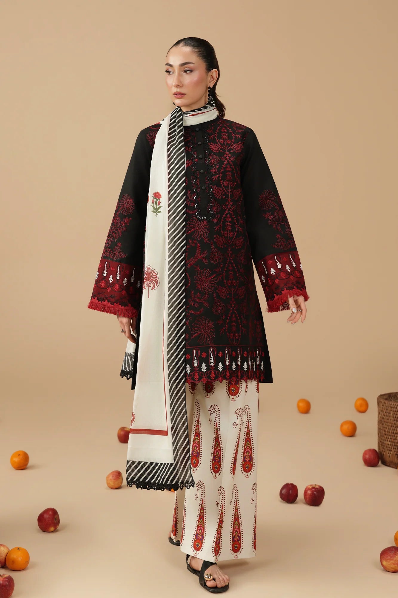JAHAAN EMB LAWN SIGNATURE EDIT D-02