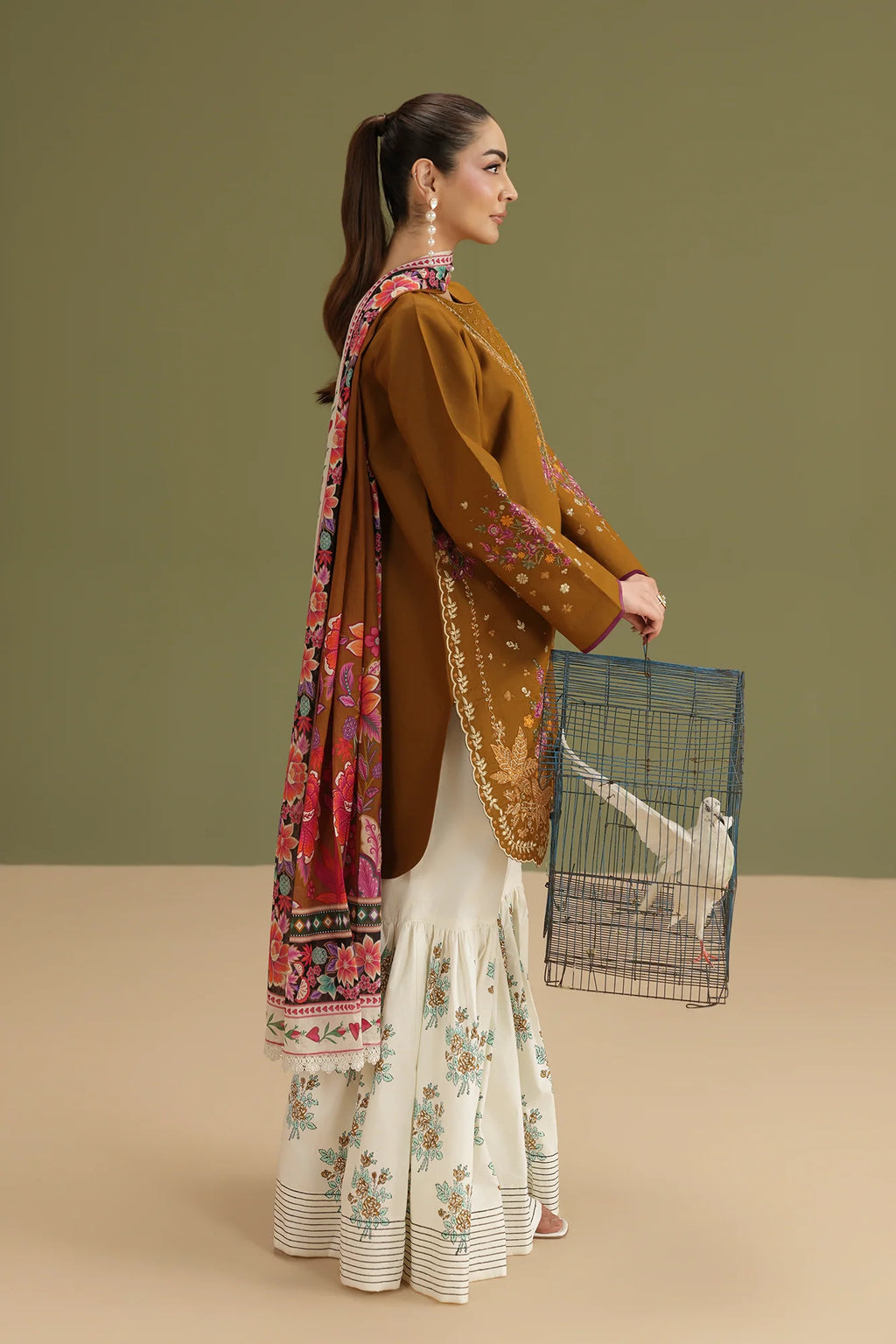 JAHAAN EMB LAWN SIGNATURE EDIT D-01
