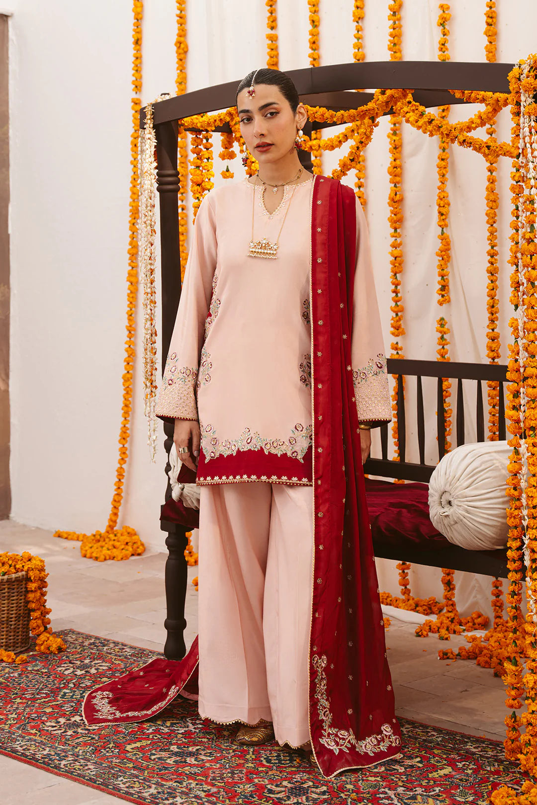 MANNAT NAVROZ 3PC