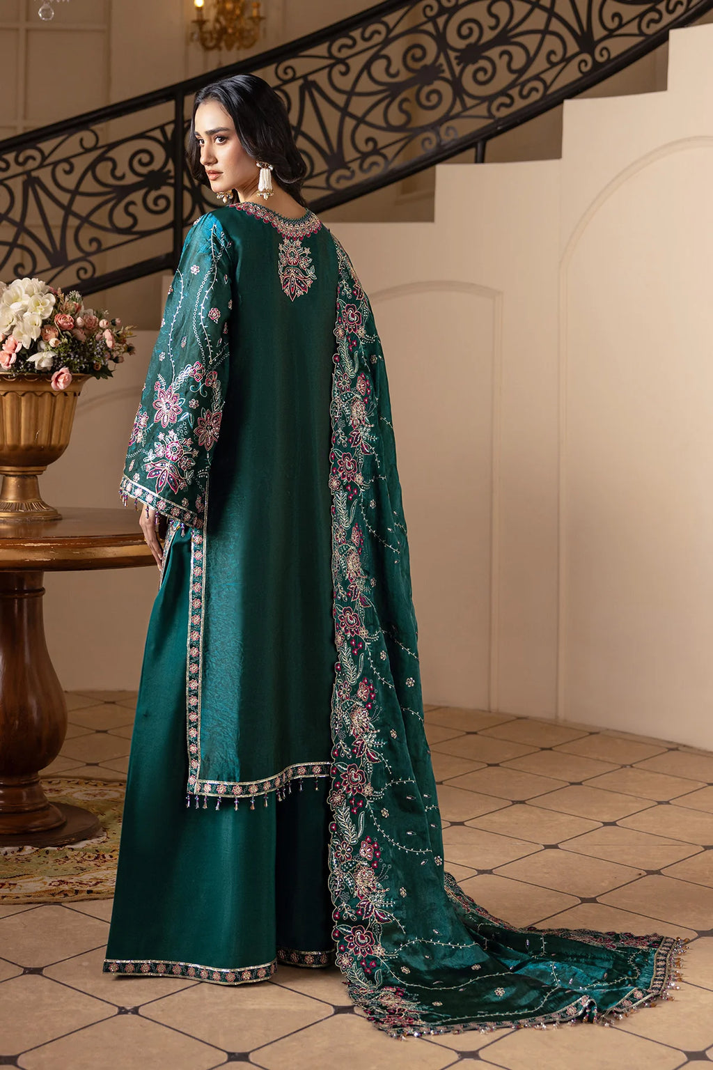 ALIZEH AAINA REFLECTION OF ELEGANCE ELIF