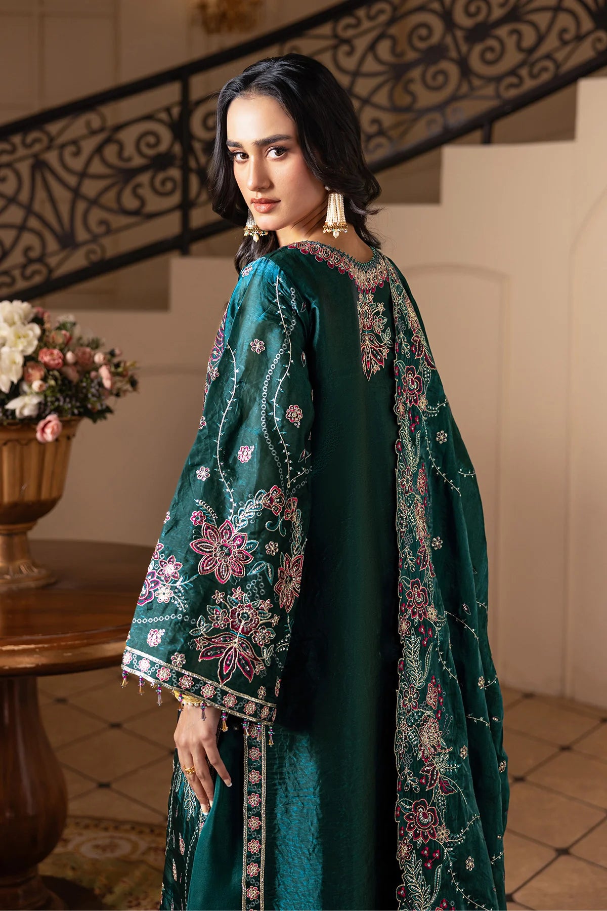 ALIZEH AAINA REFLECTION OF ELEGANCE ELIF