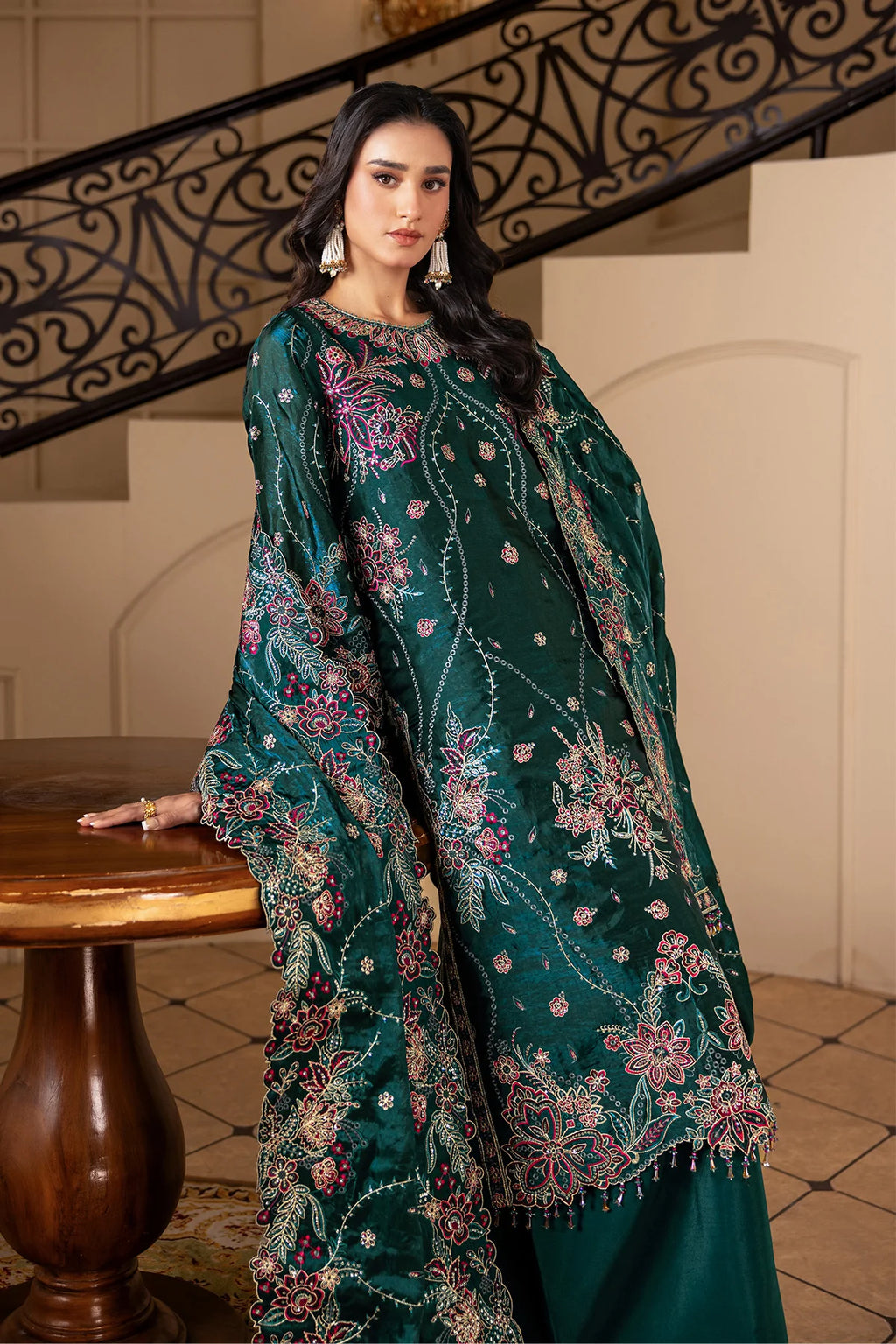 ALIZEH AAINA REFLECTION OF ELEGANCE ELIF