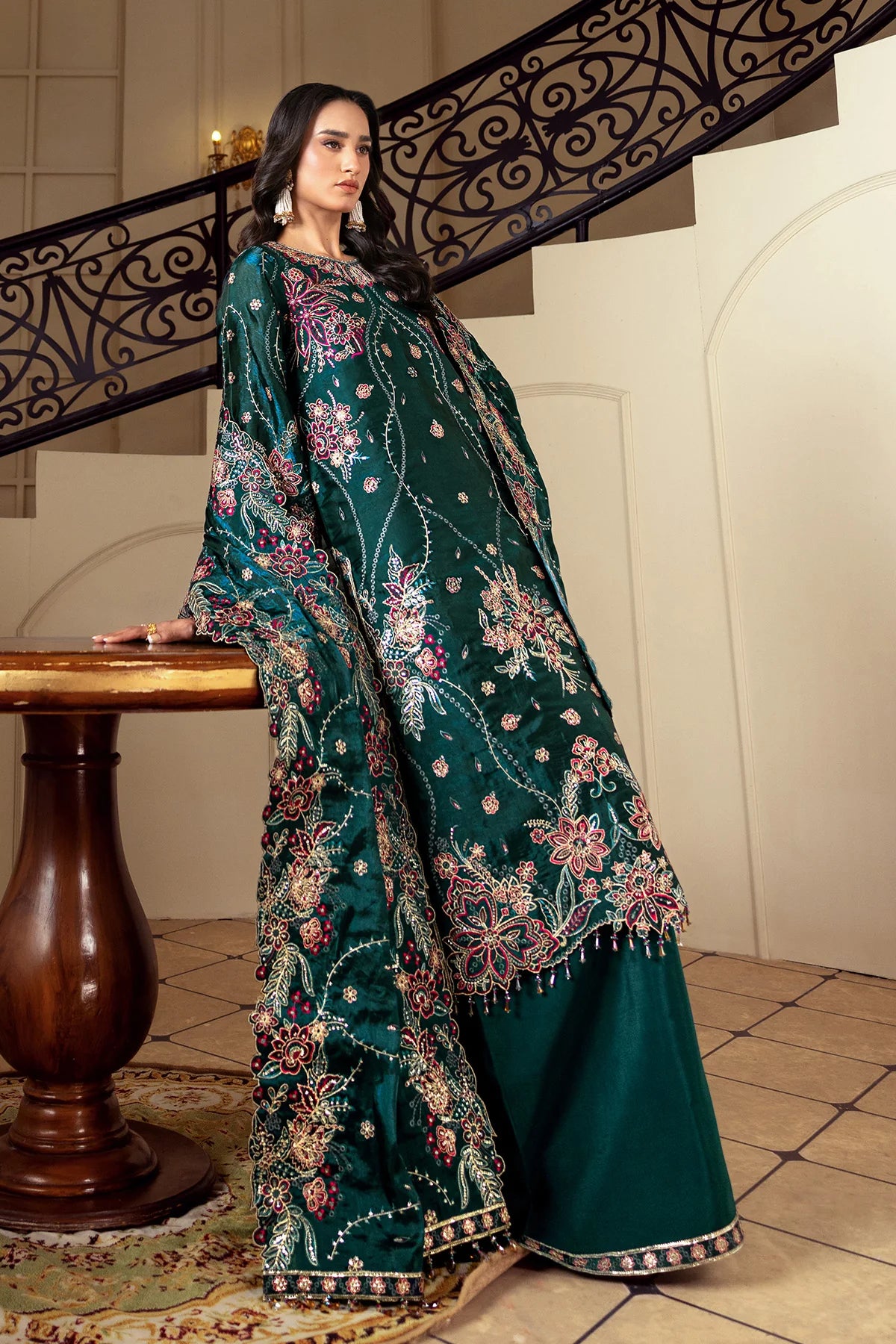 ALIZEH AAINA REFLECTION OF ELEGANCE ELIF