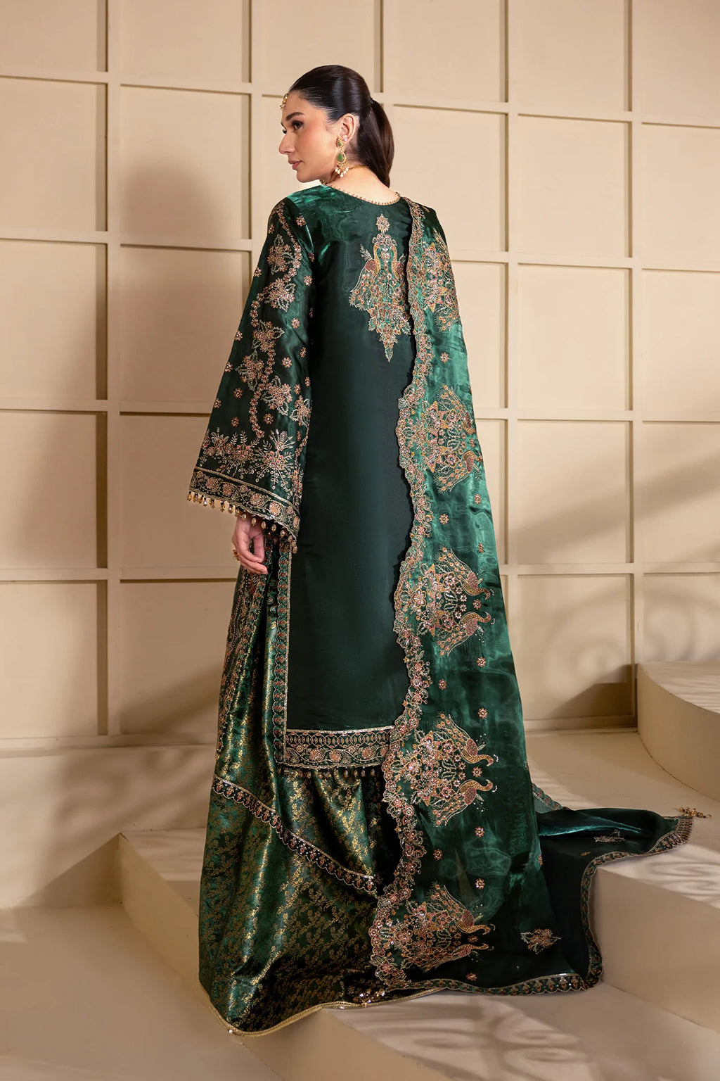 ALIZEH AAINA REFLECTION OF ELEGANCE GOTA