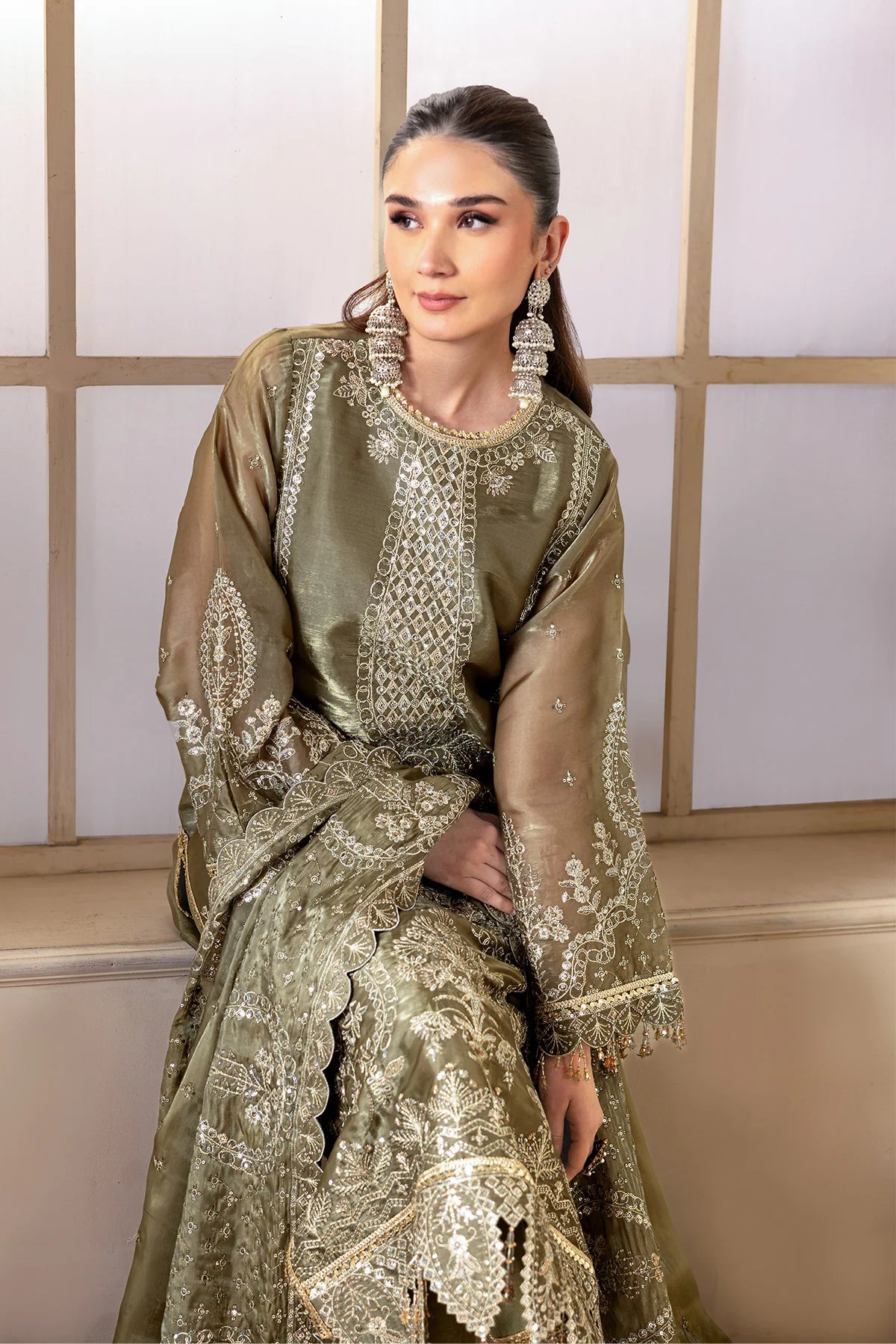 ALIZEH AAINA REFLECTION OF ELEGANCE HOORAB