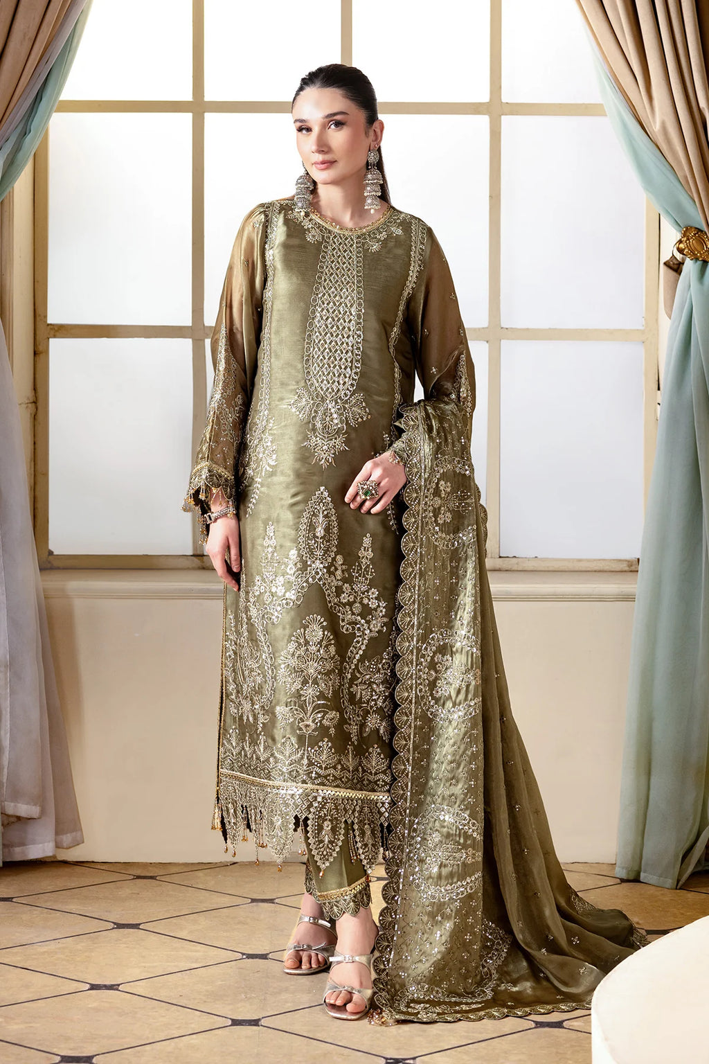 ALIZEH AAINA REFLECTION OF ELEGANCE HOORAB