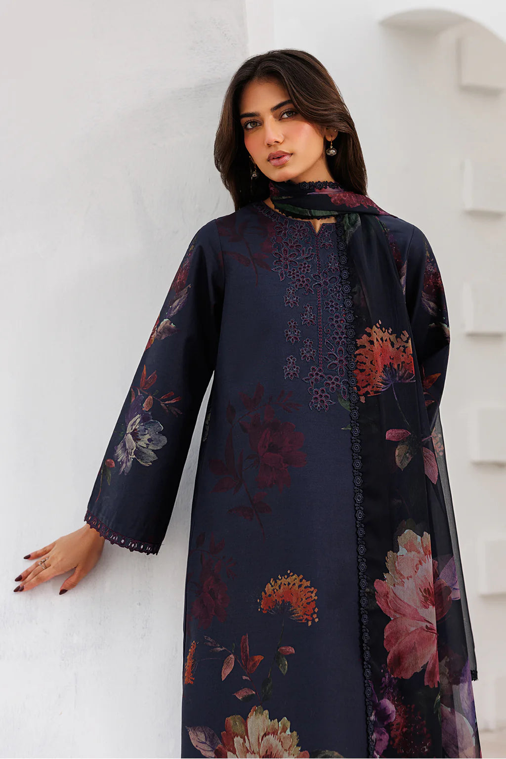IZNIK EXCLUSIVE LAWN UE-645