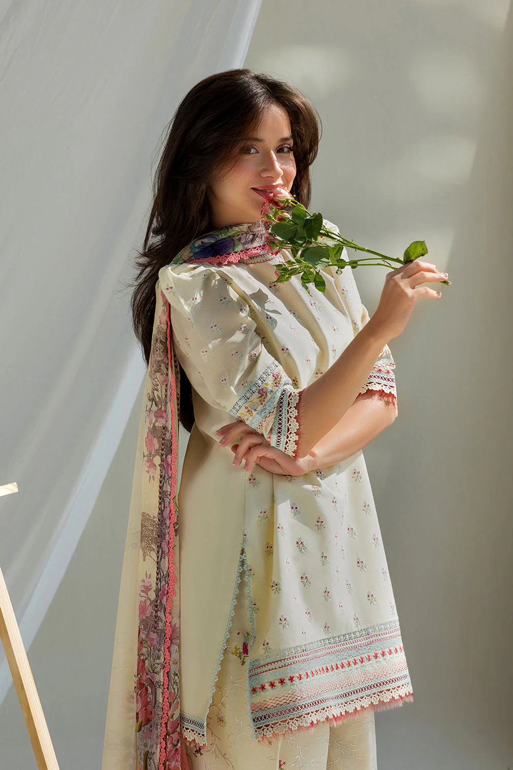 STITCHED BY CC SOBIA NAZIR VITAL LAWN VT26-10A 3PC