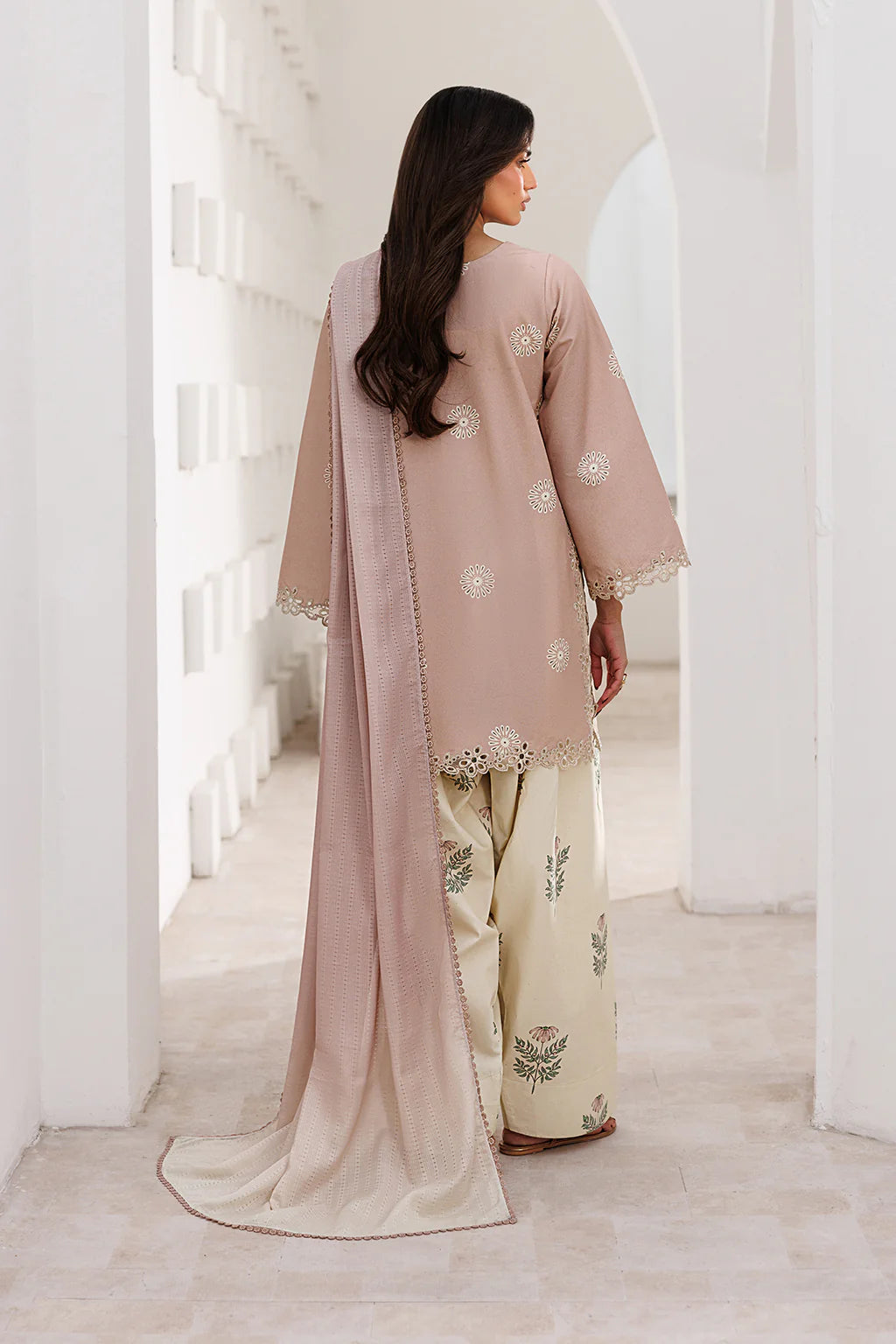 IZNIK EXCLUSIVE LAWN UE-640