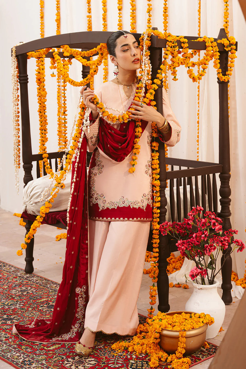 MANNAT NAVROZ 3PC