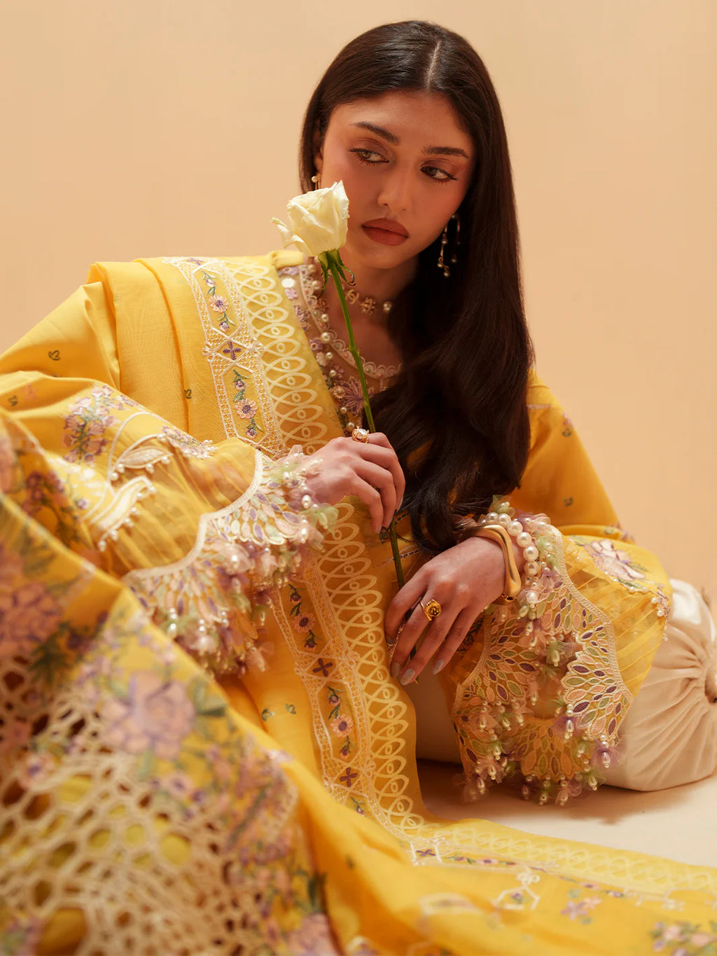 BINILYAS MASHRIQ LUXURY D-111-A