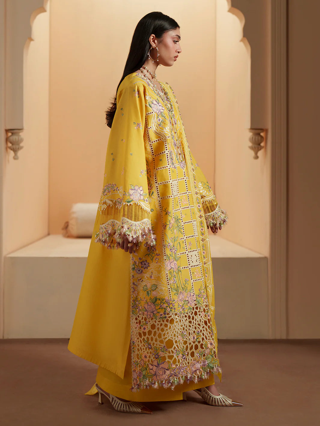 BINILYAS MASHRIQ LUXURY D-111-A