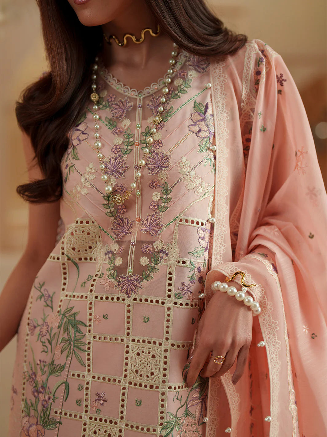 BINILYAS MASHRIQ LUXURY D-111-B