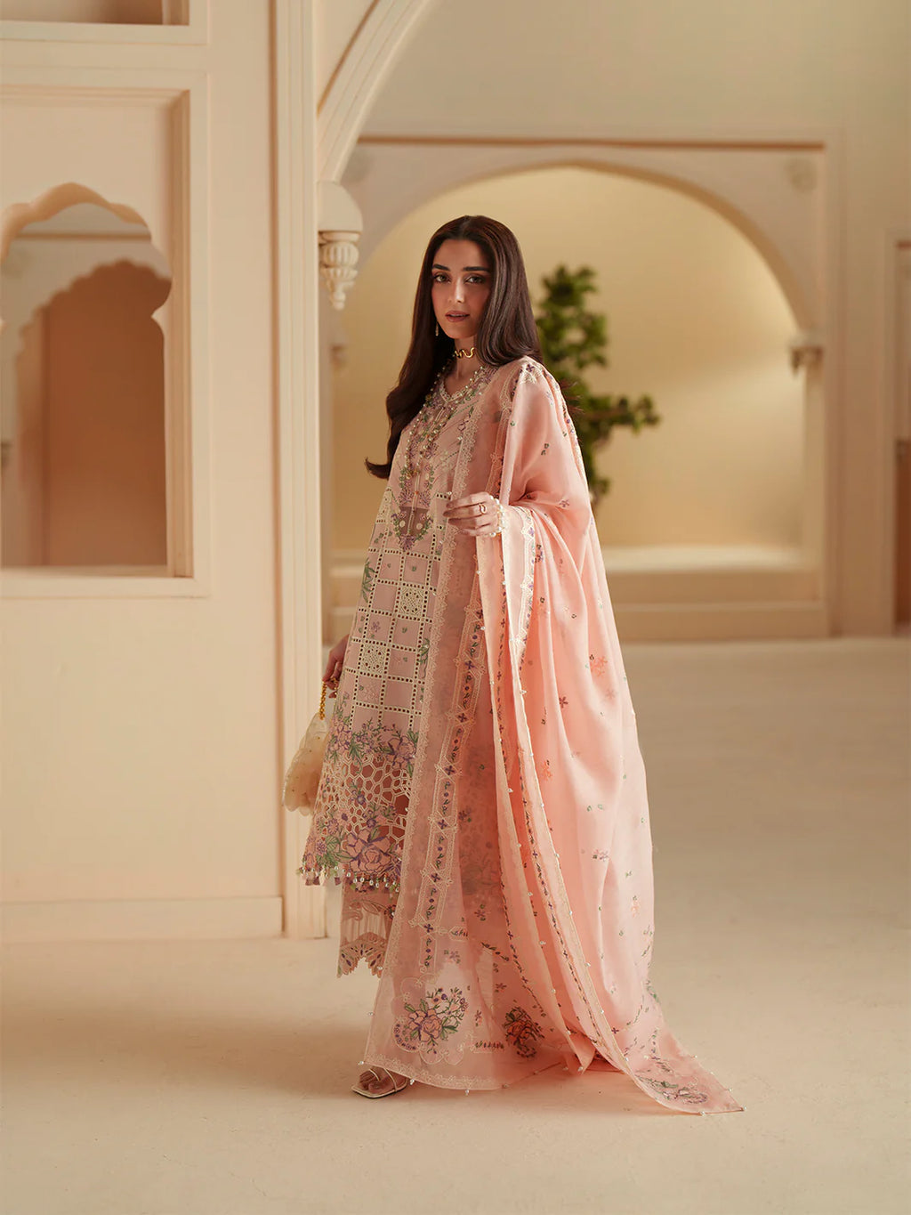 BINILYAS MASHRIQ LUXURY D-111-B
