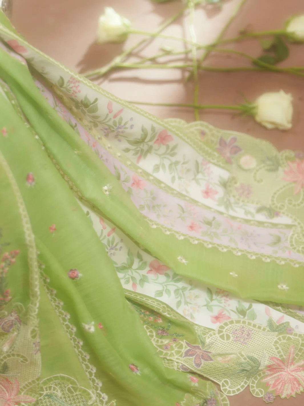 BINILYAS MASHRIQ LUXURY D-112-A