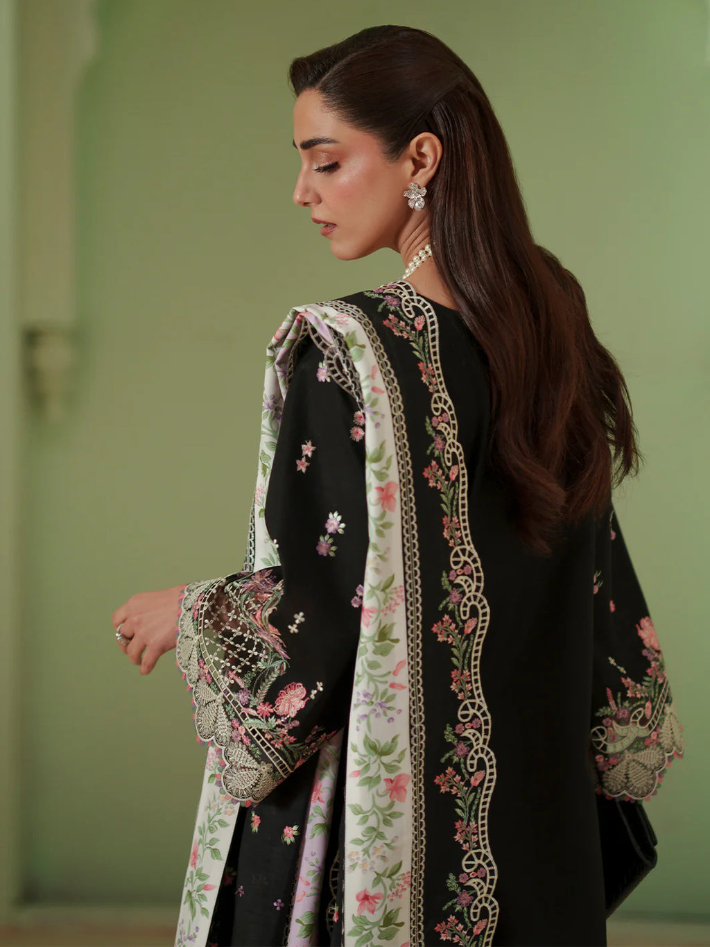 BINILYAS MASHRIQ LUXURY D-112-B